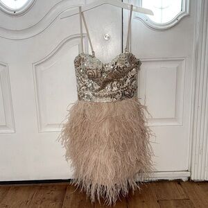 NWOT Bebe Feather Mini Dress XXS